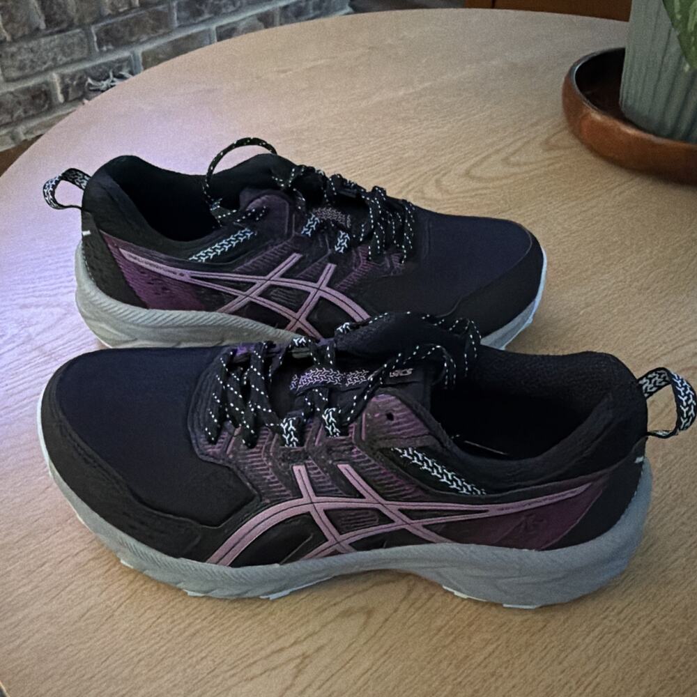 Size 7 - Asics Gel Venture 9 Black Soft Berry W